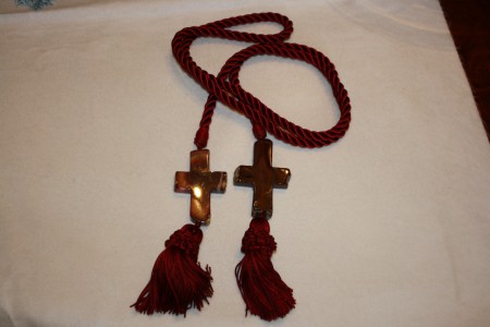 COLLAR CRUCES DE AGATA CON CORDON