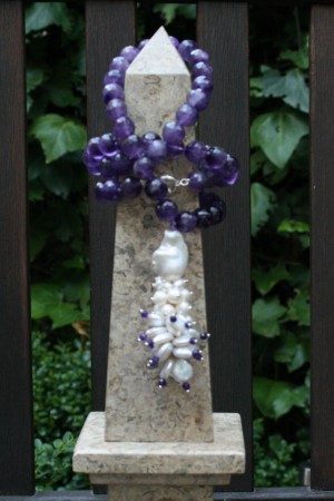 COLLAR DE AMATISTA Y PERLA BARROCA 